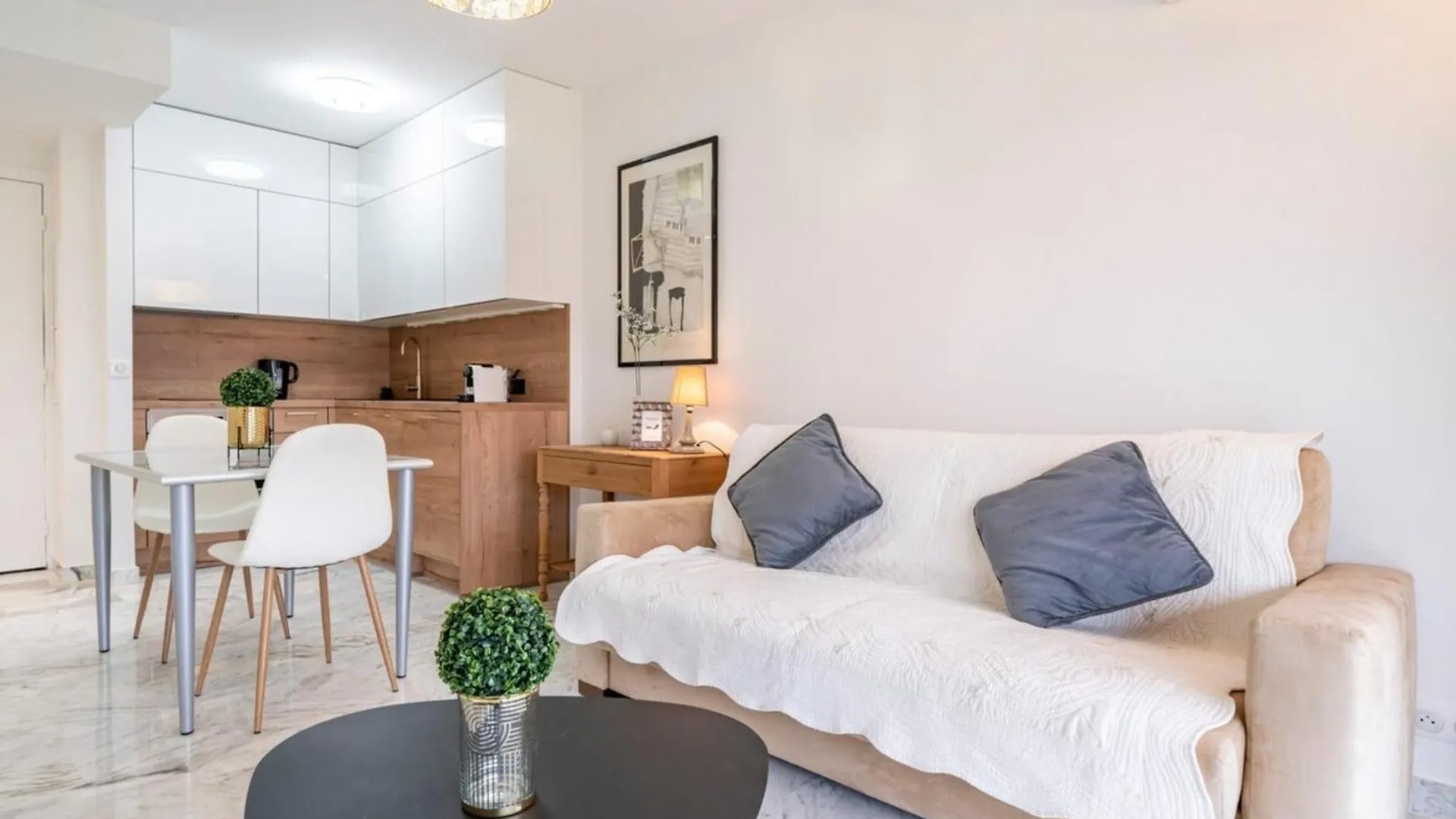 Lovely & Bright One-Bedroom Close To The Croisette Cannes 0*,  France